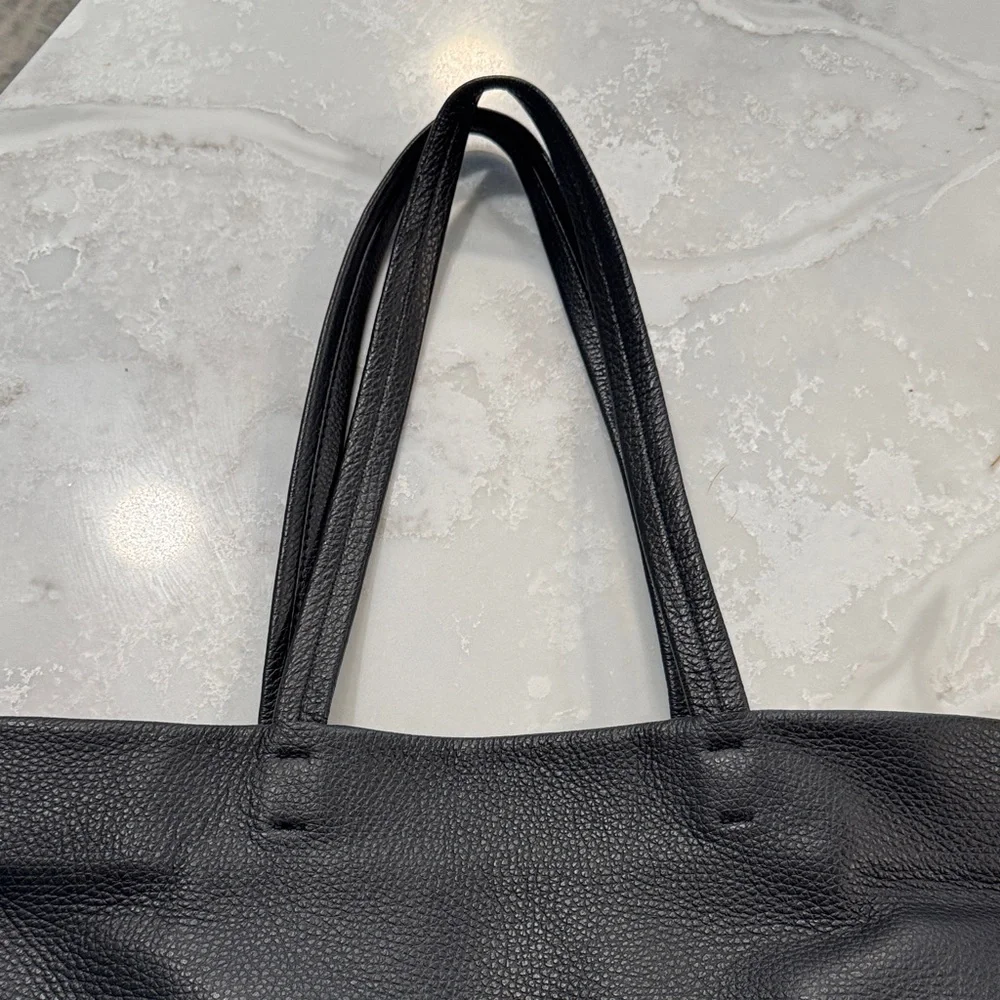 Cuyana Dark Leather Tote - Picture 3 of 4